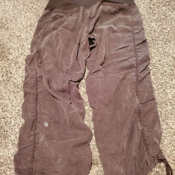 Lululemon Cool Down Crop Pants Green 8 - Picture 2 of 4